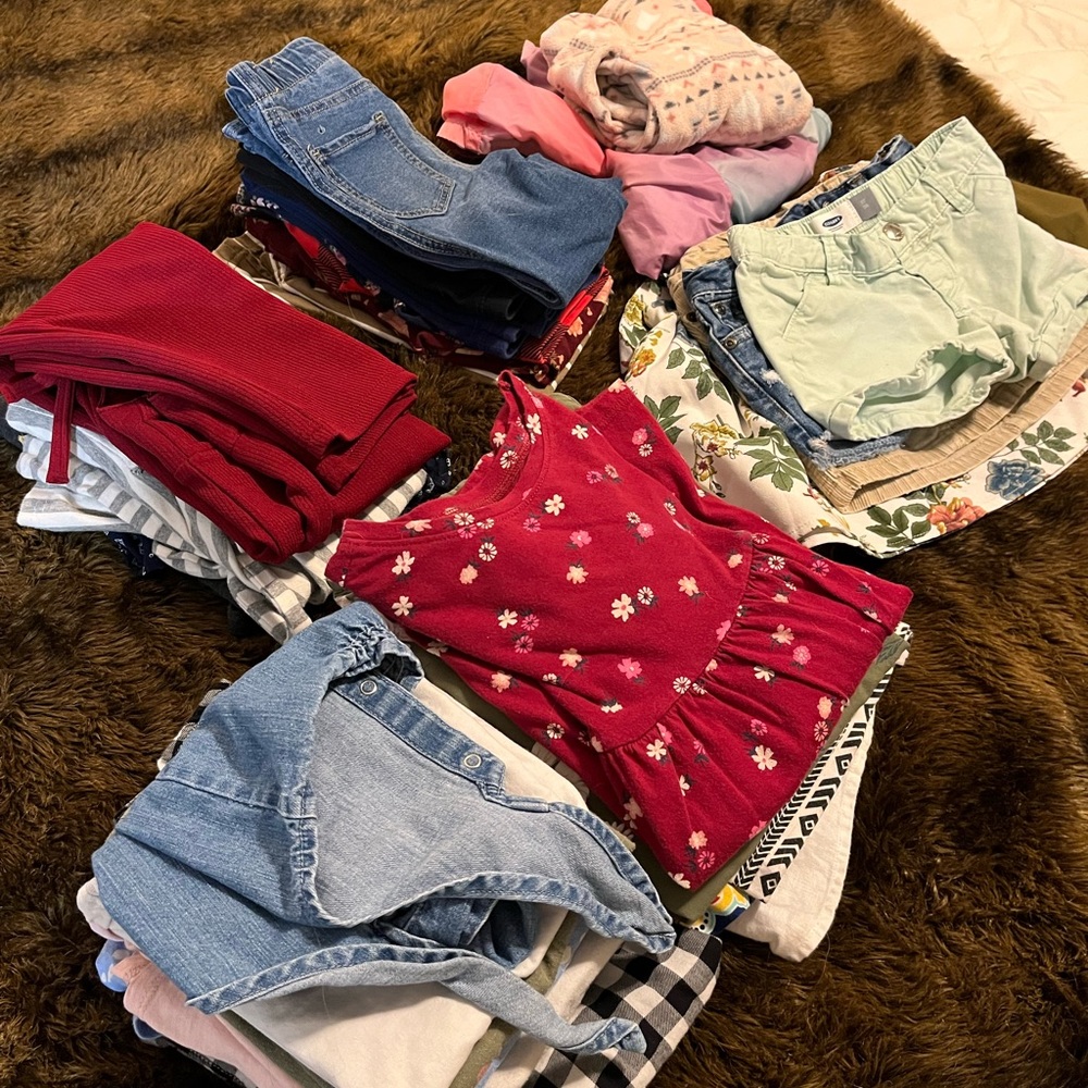 32 Piece Lot